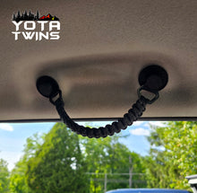 Load image into Gallery viewer, PARACORD "OH SH*T" HANDLES V3