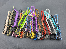 Load image into Gallery viewer, PARACORD ZIPPER PULLS