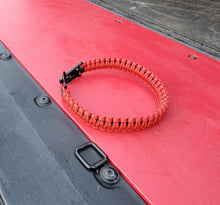 Load image into Gallery viewer, PARACORD TAILGATE PULL / STRAP V1.0