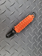 Load image into Gallery viewer, PARACORD KEYCHAIN V2.0