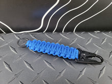 Load image into Gallery viewer, PARACORD KEYCHAIN V2.0