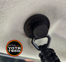 Load image into Gallery viewer, PARACORD "OH SH*T" HANDLES V3
