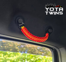 Load image into Gallery viewer, PARACORD "OH SH*T" HANDLES V3
