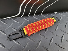 Load image into Gallery viewer, T2 - PARACORD KEYCHAIN V2.0
